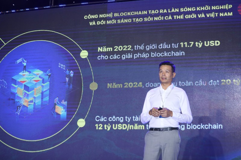 Theo ông Nguyễn Anh Tú, blockchain sẽ tạo ra cơn sóng thần công nghệ phủ lên toàn bộ các lĩnh vực, ngành nghề